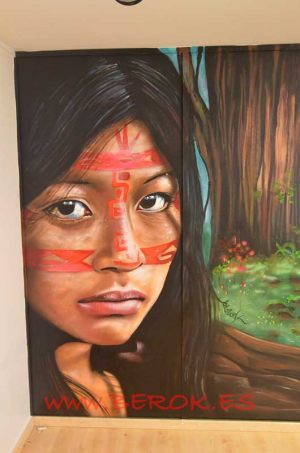 Graffiti Cara Realista Indigena 300x100000